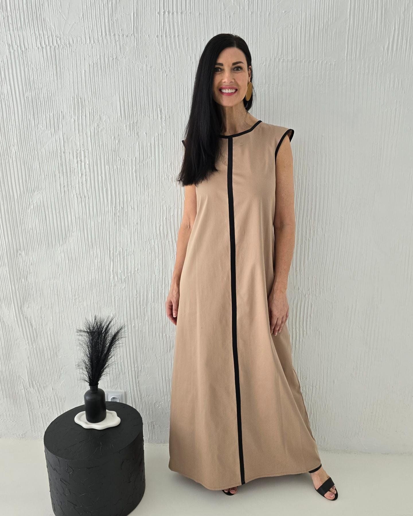 Gara kokvilnas kleita ar kabatām (smilšu krāsā)