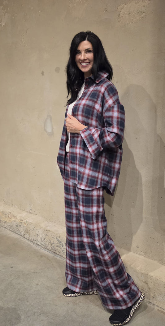 Zili rūtains kostīms