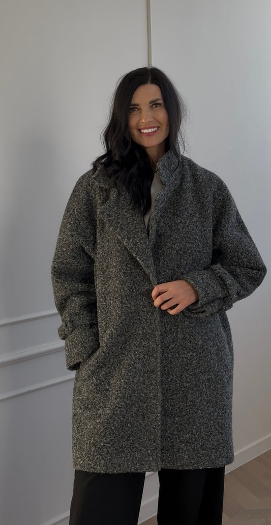 Melanžas krāsas mētelis