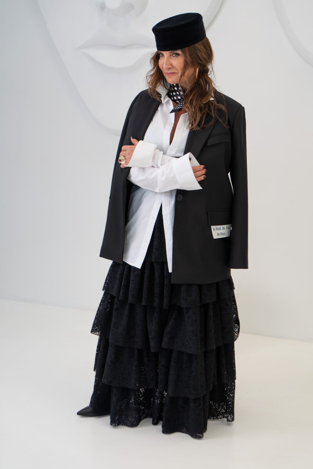 Melna klasiska žakete